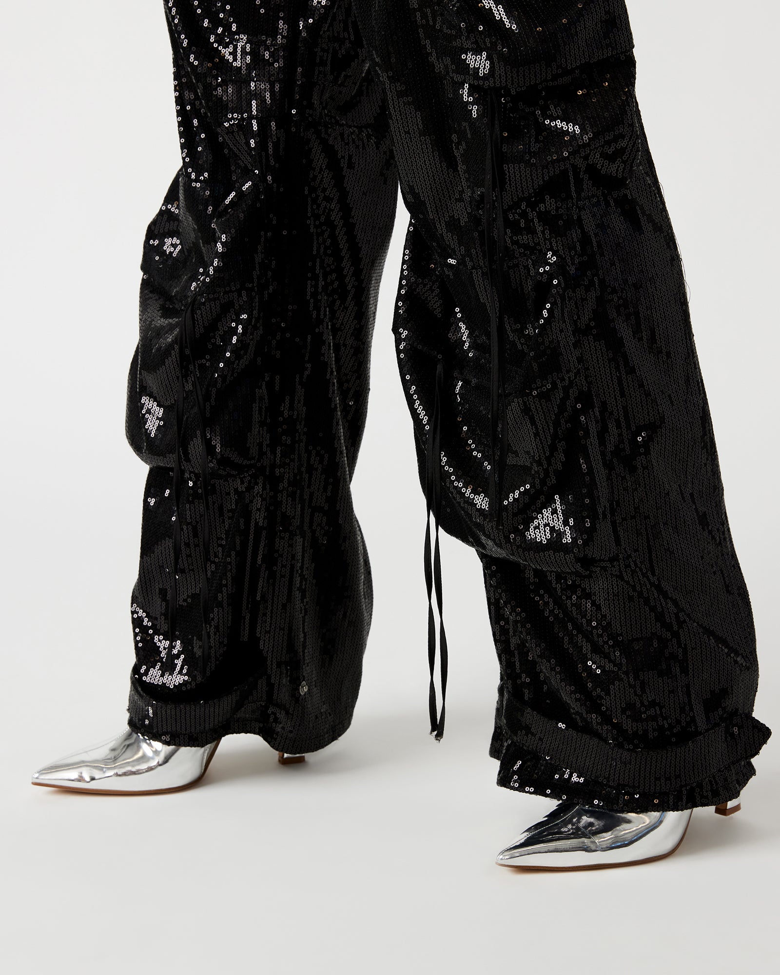 STEVEMADDEN_APPAREL_BN403761_BLACK_2611.jpg