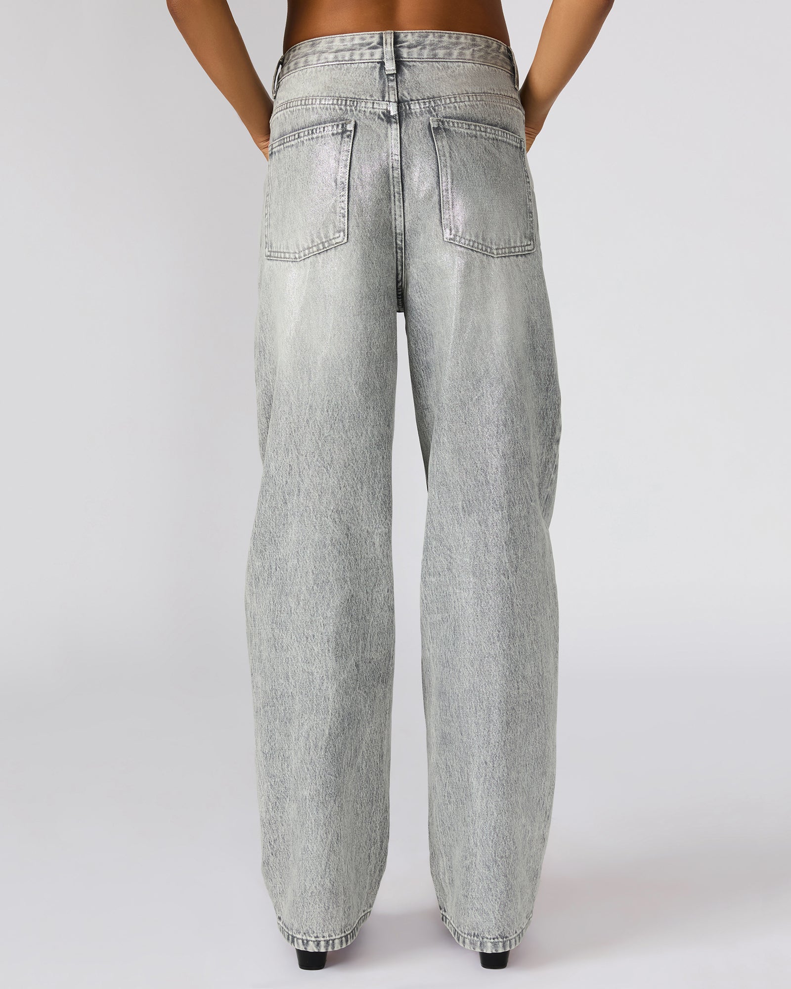 STEVEMADDEN_APPAREL_BP403665_SILVER_35280.jpg