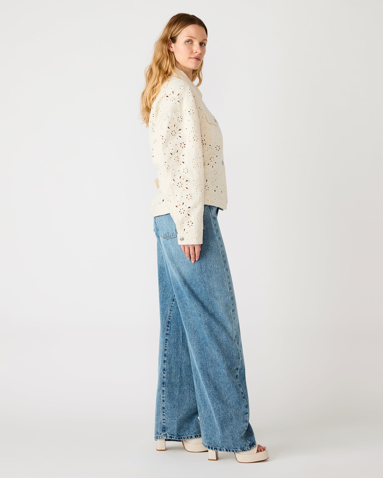 STEVEMADDEN_APPAREL_SA04426_SEA-MIST_02_5f47b36b-aafa-4b91-8d73-4041ca5297cc.jpg