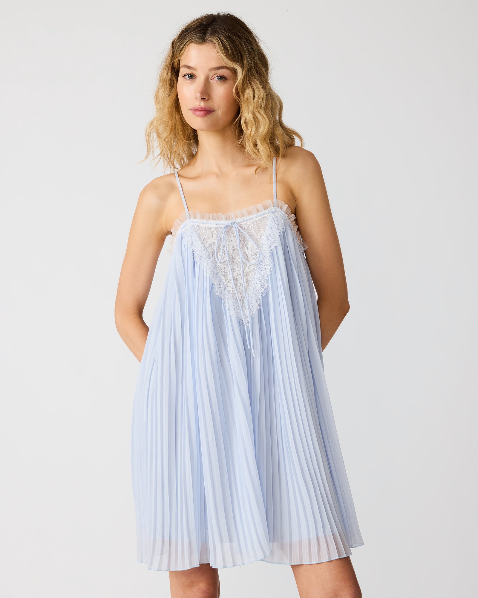 STEVEMADDEN_APPAREL_SB14208_BLUE_ICE_02.jpg