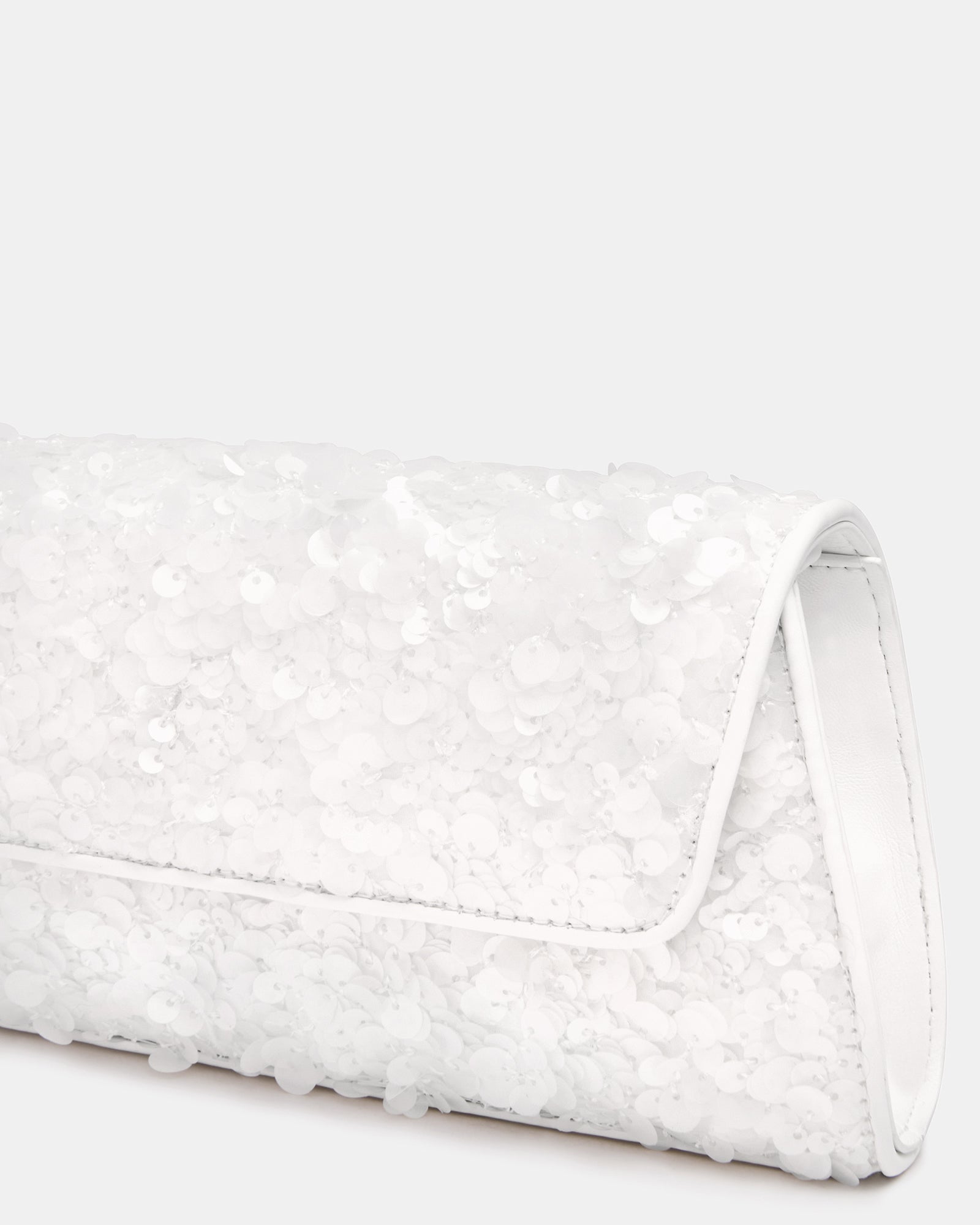 STEVEMADDEN_HANDBAGS_BAVANT_SEQUIN_04_18e14606-259e-41b7-8b89-4b04ba544f6c.jpg