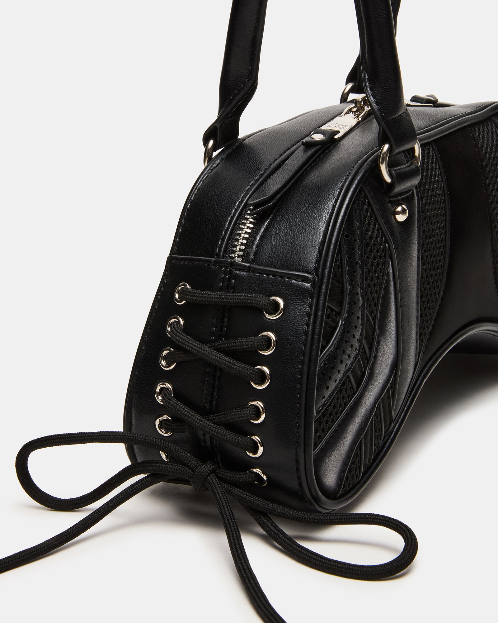 STEVEMADDEN_HANDBAGS_BKODY_BLACK_04_cbd04adc-6c0d-4136-a362-d526fb659f22.jpg