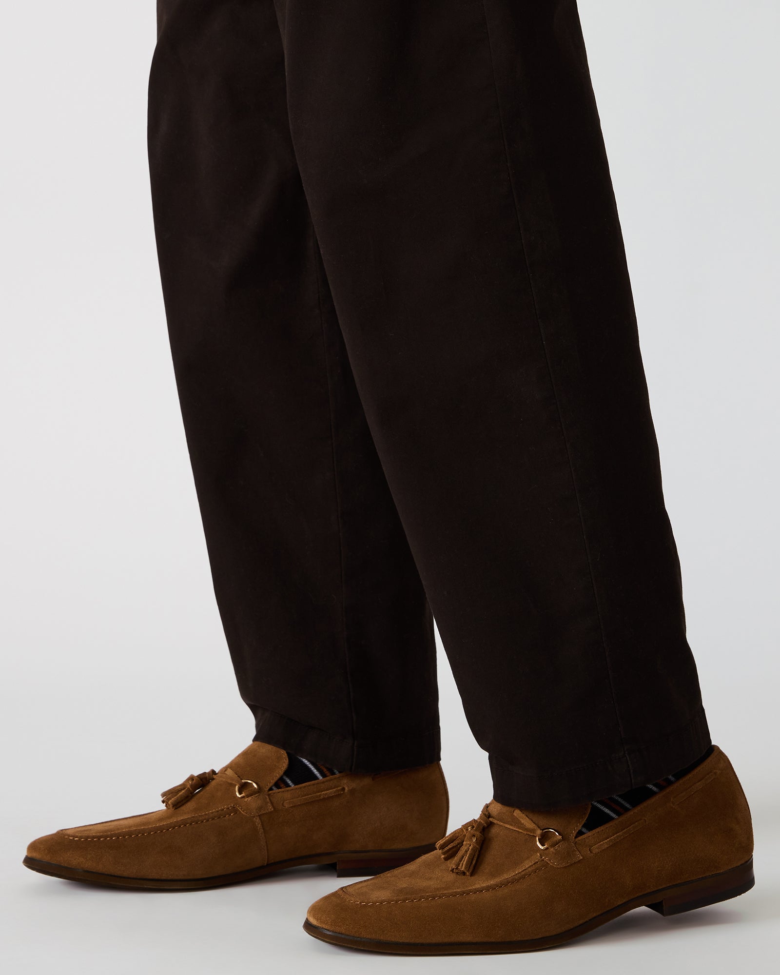 STEVEMADDEN_MENS_LOGAN_TAUPE-SUEDE_0637_44c3536a-e8ba-41aa-bf90-8367e1c04d46.jpg