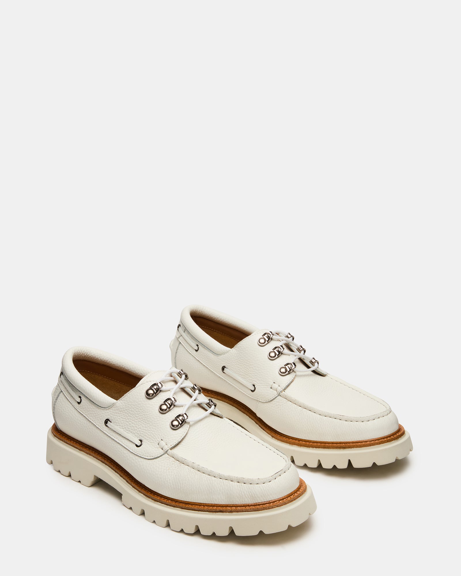 STEVEMADDEN_MENS_VICTOR_WHITE_01.jpg