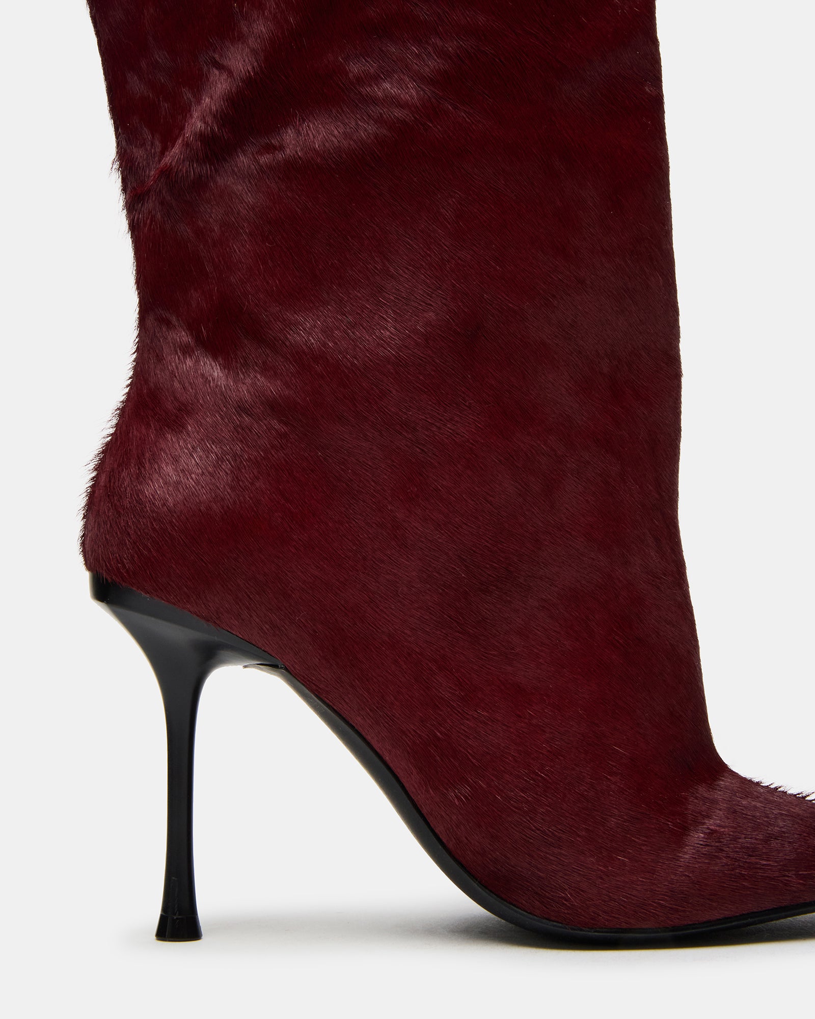 STEVEMADDEN_SHOES_ALLURING_RED_03_89a01445-43ec-41b1-b76c-18eae42978dc.jpg