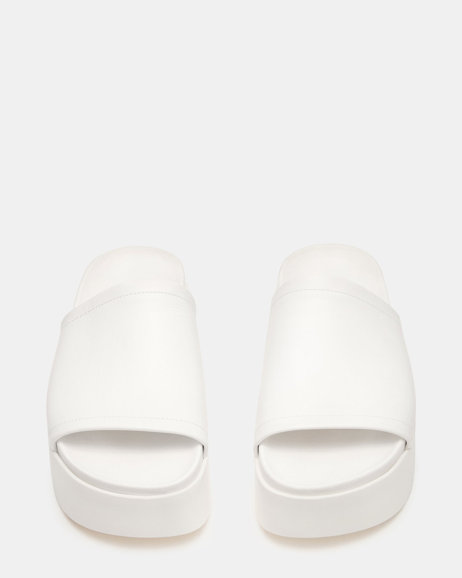 STEVEMADDEN_SHOES_ARWEN_WHITE-LEATHER_04_d478ab6f-189e-493e-938e-22b6663d6454.jpg