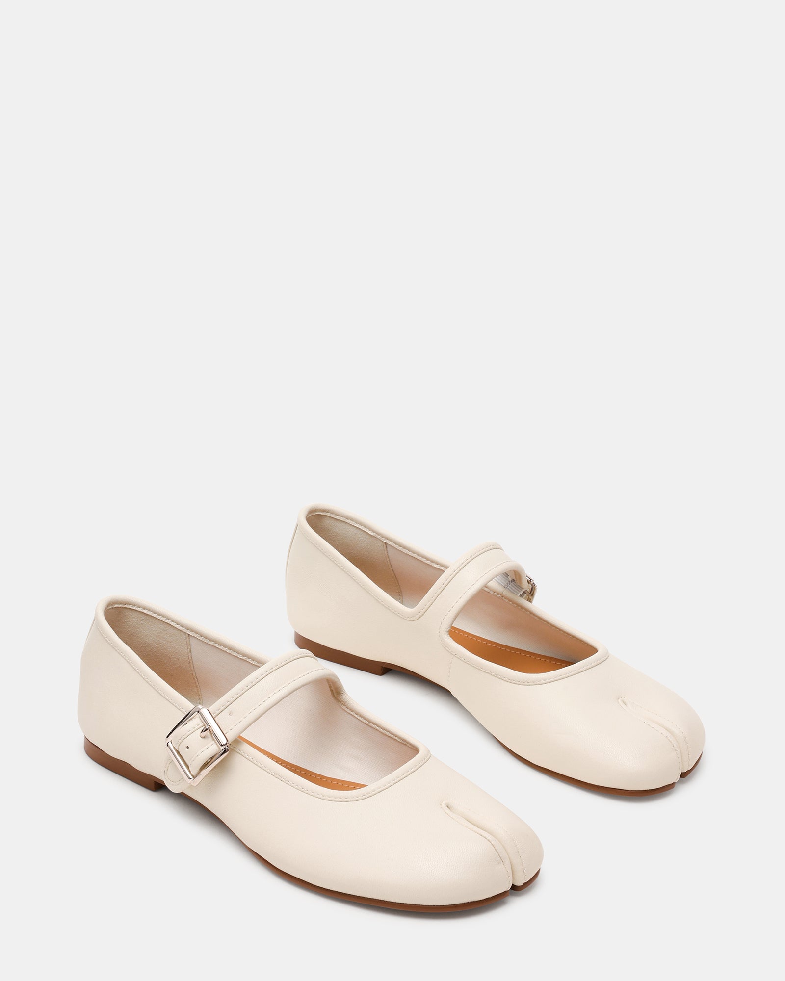 STEVEMADDEN_SHOES_CALARA_WHITE-LEATHER02.jpg