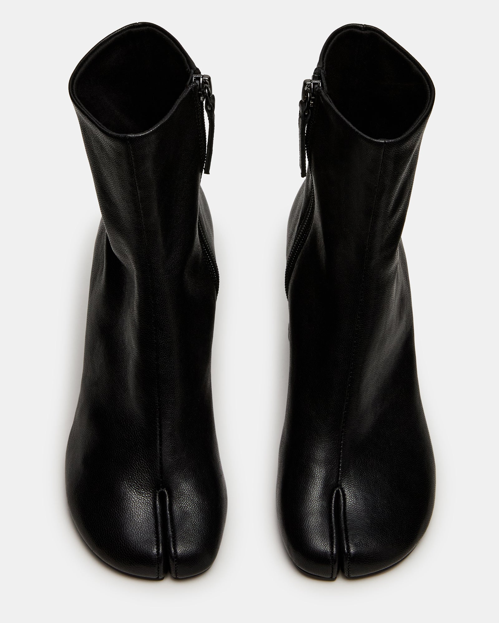 STEVEMADDEN_SHOES_CARO_BLACK-LEATHER_04.jpg