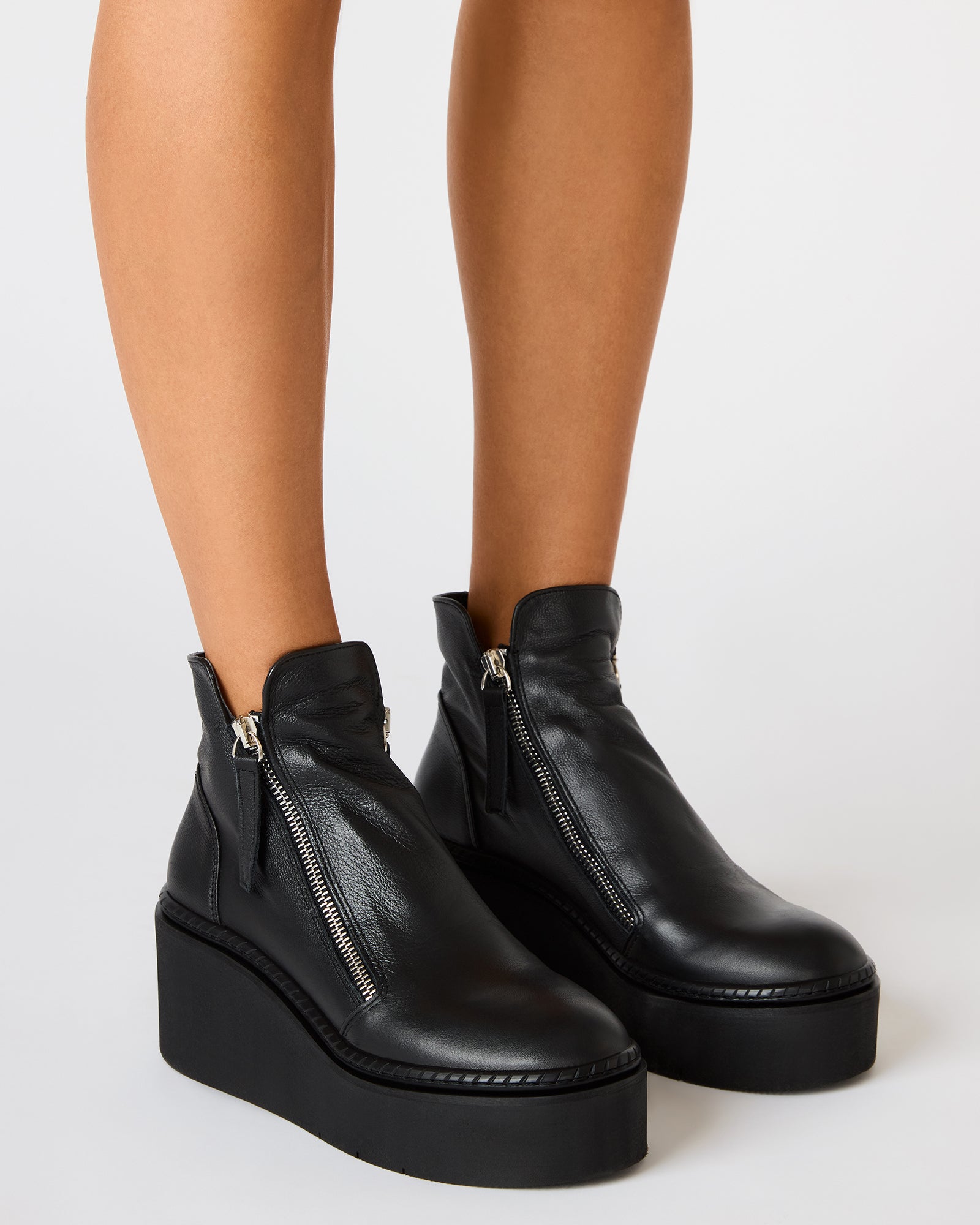 STEVEMADDEN_SHOES_DRIFT_BLACK-LEATHER_0523.jpg