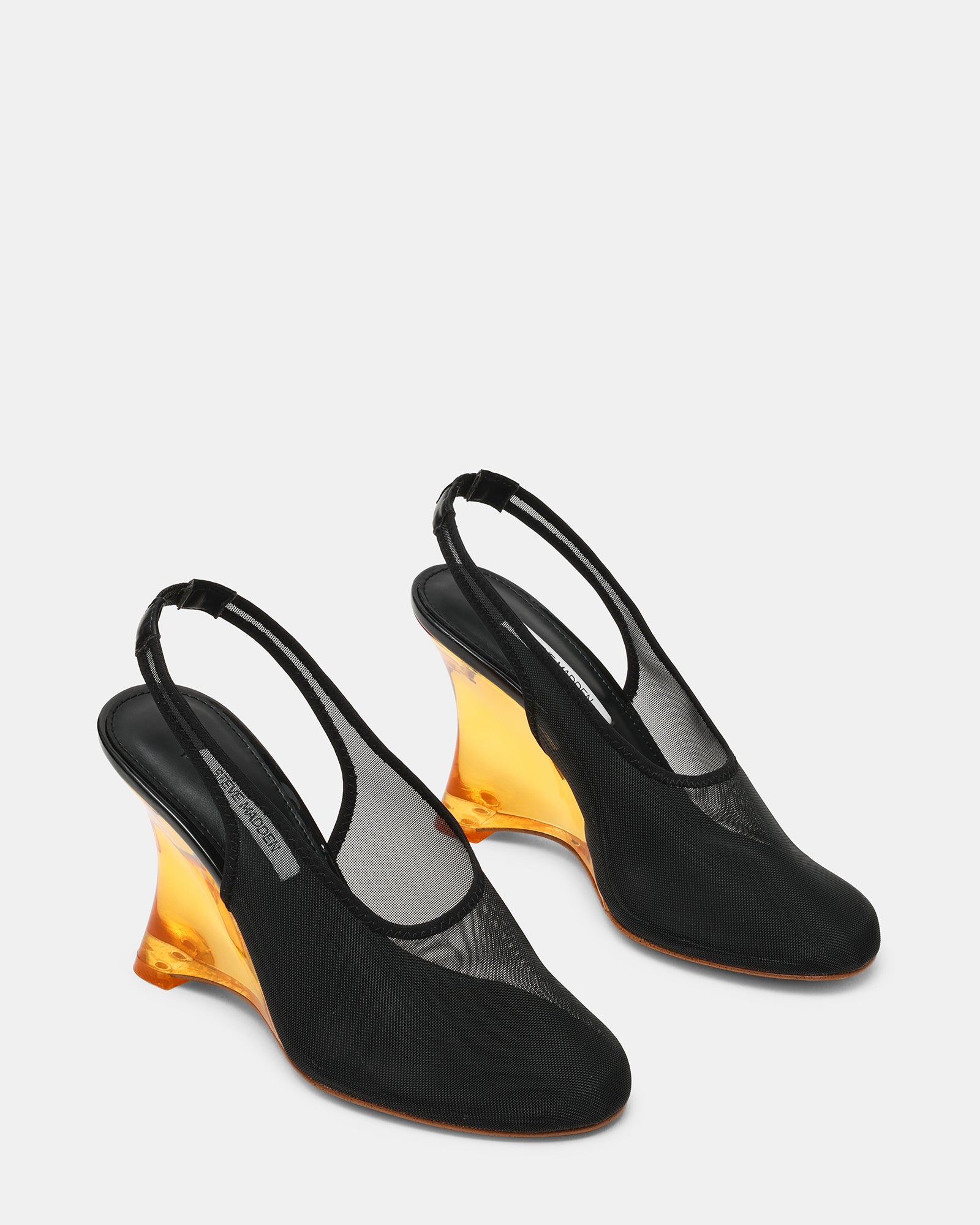 STEVEMADDEN_SHOES_DYRA_BLACK-GOLD02.jpg