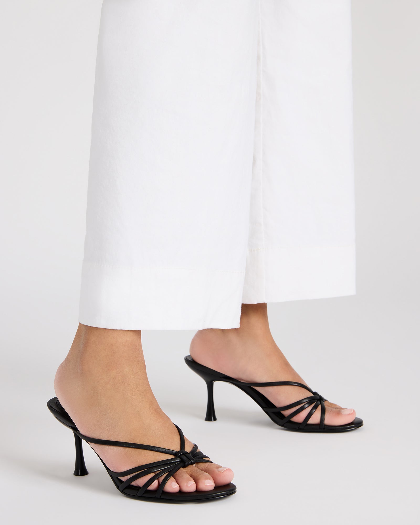 STEVEMADDEN_SHOES_EDNA_BLACK-LEATHER_7877.jpg