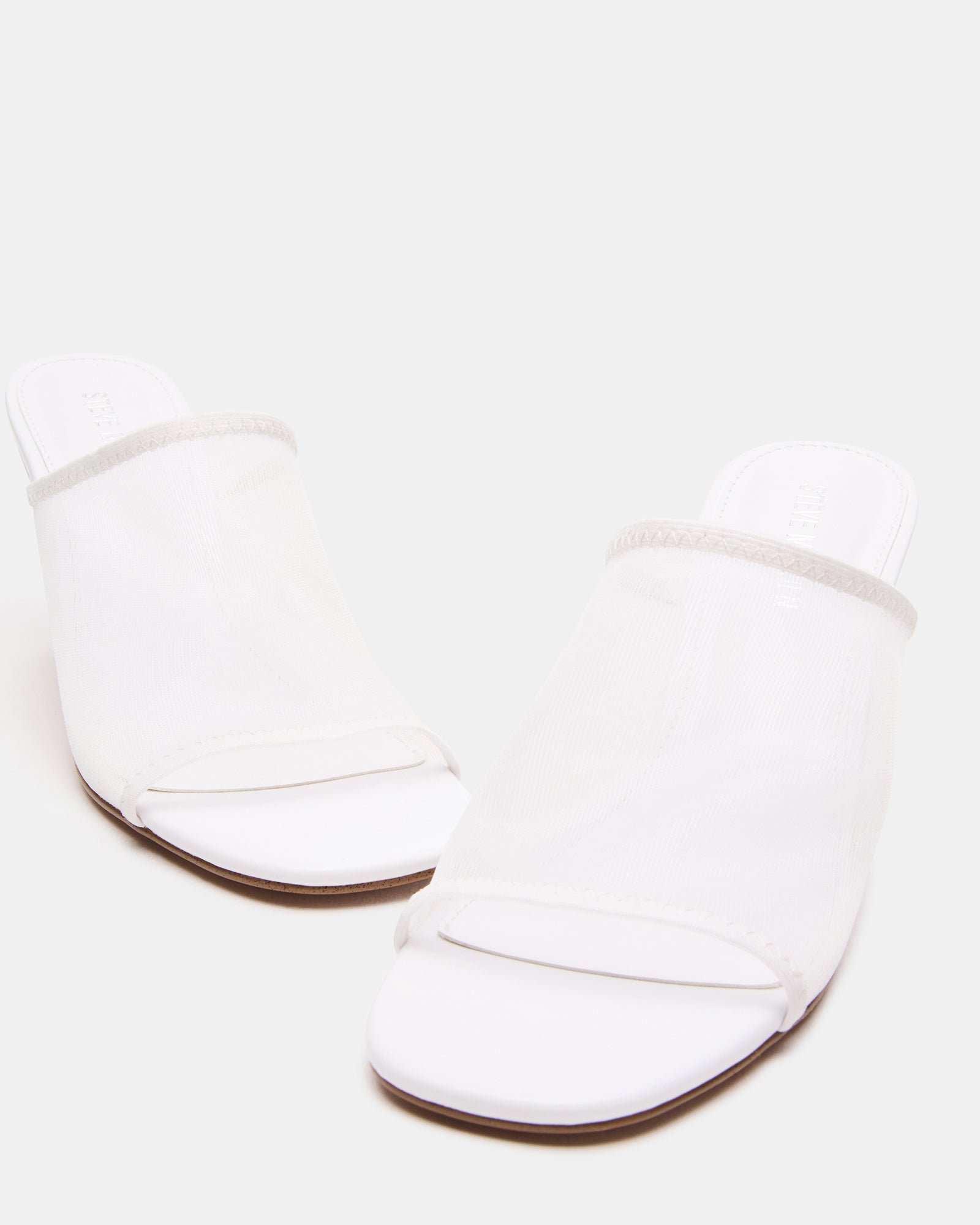 STEVEMADDEN_SHOES_GLEAM_WHITE_05.jpg