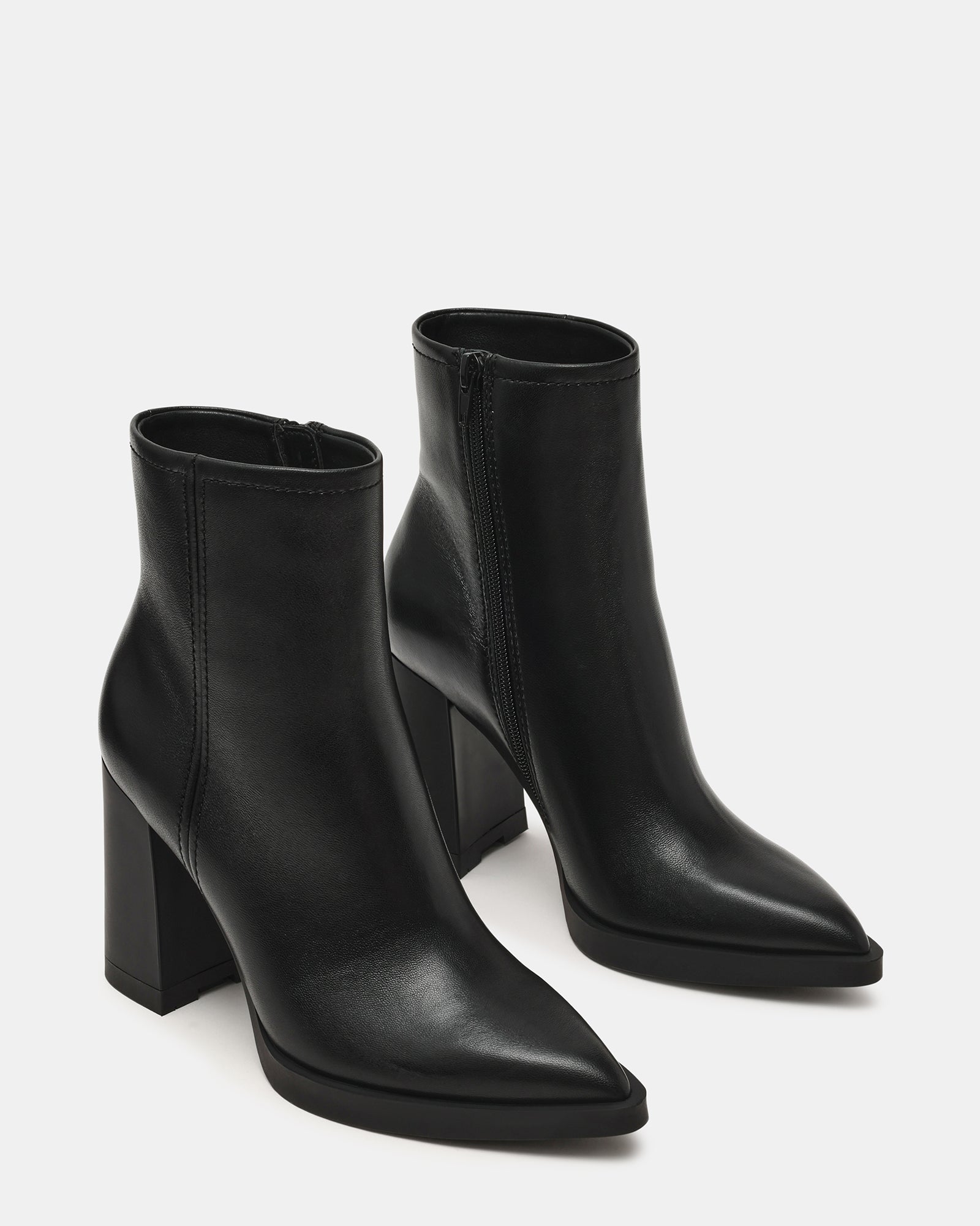 STEVEMADDEN_SHOES_HARDEN_BLACK-LEATHER_02_e0261212-33ec-4462-bafb-3453afcc5977.jpg