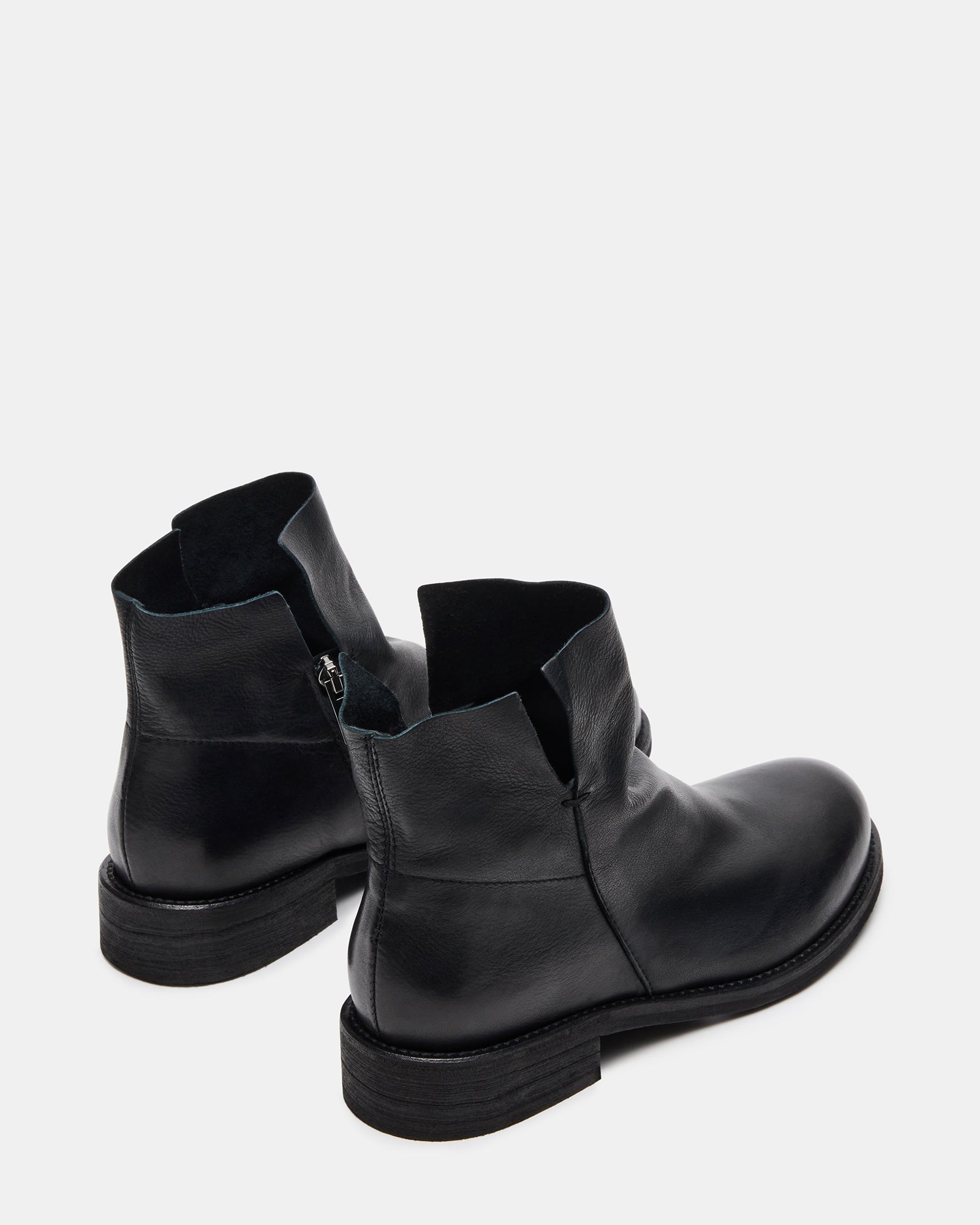 STEVEMADDEN_SHOES_HUGHIE_BLACK-LEATHER_03.jpg