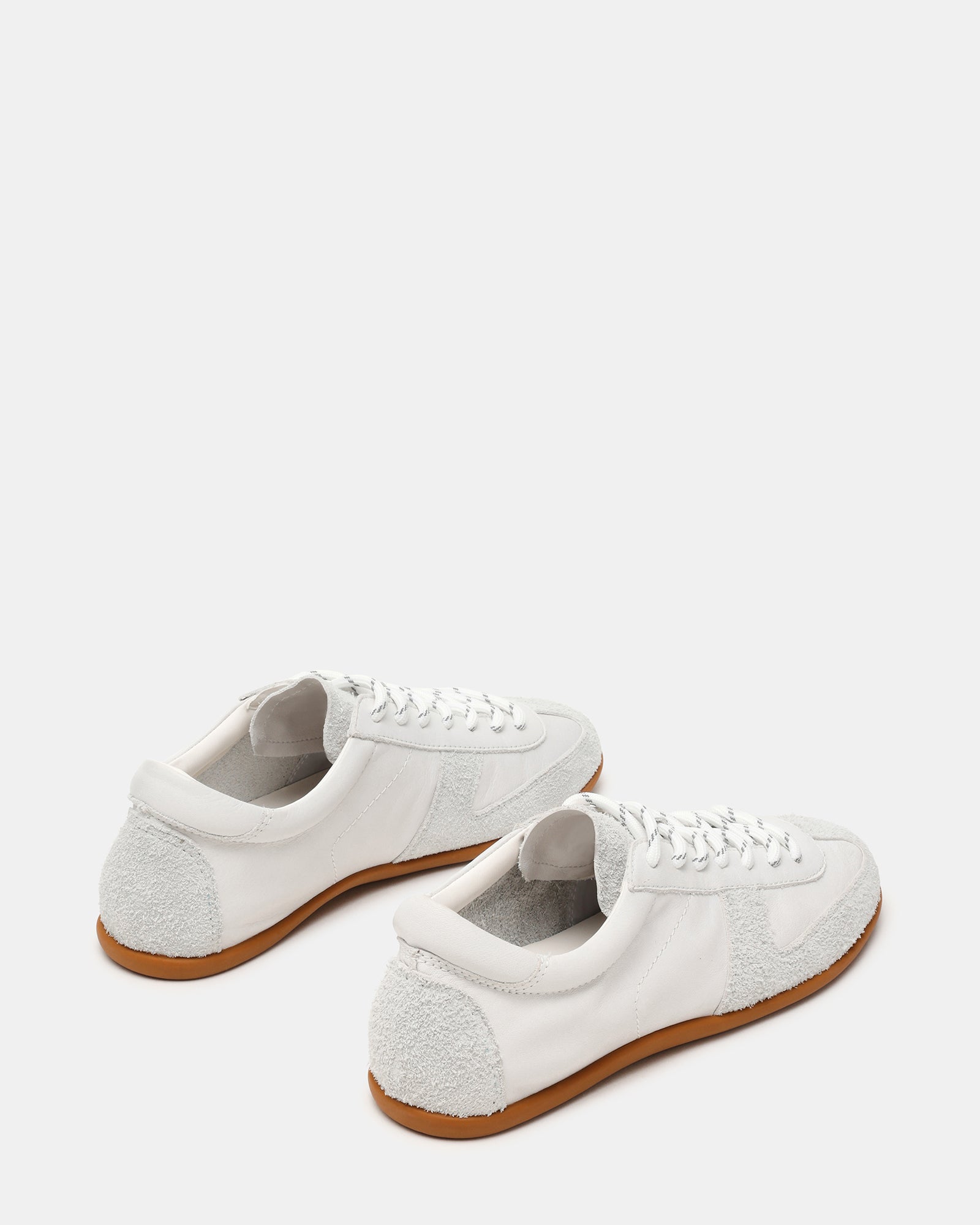 STEVEMADDEN_SHOES_JAXSON_OFF-WHITE-LEATHER03_c9cdef18-d856-47cd-87fa-d45910fdbe59.jpg