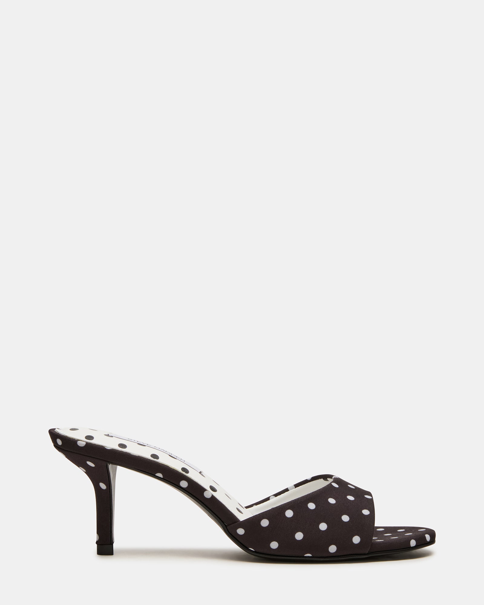 STEVEMADDEN_SHOES_KENDRIX_BLACK-WHITE_01.jpg