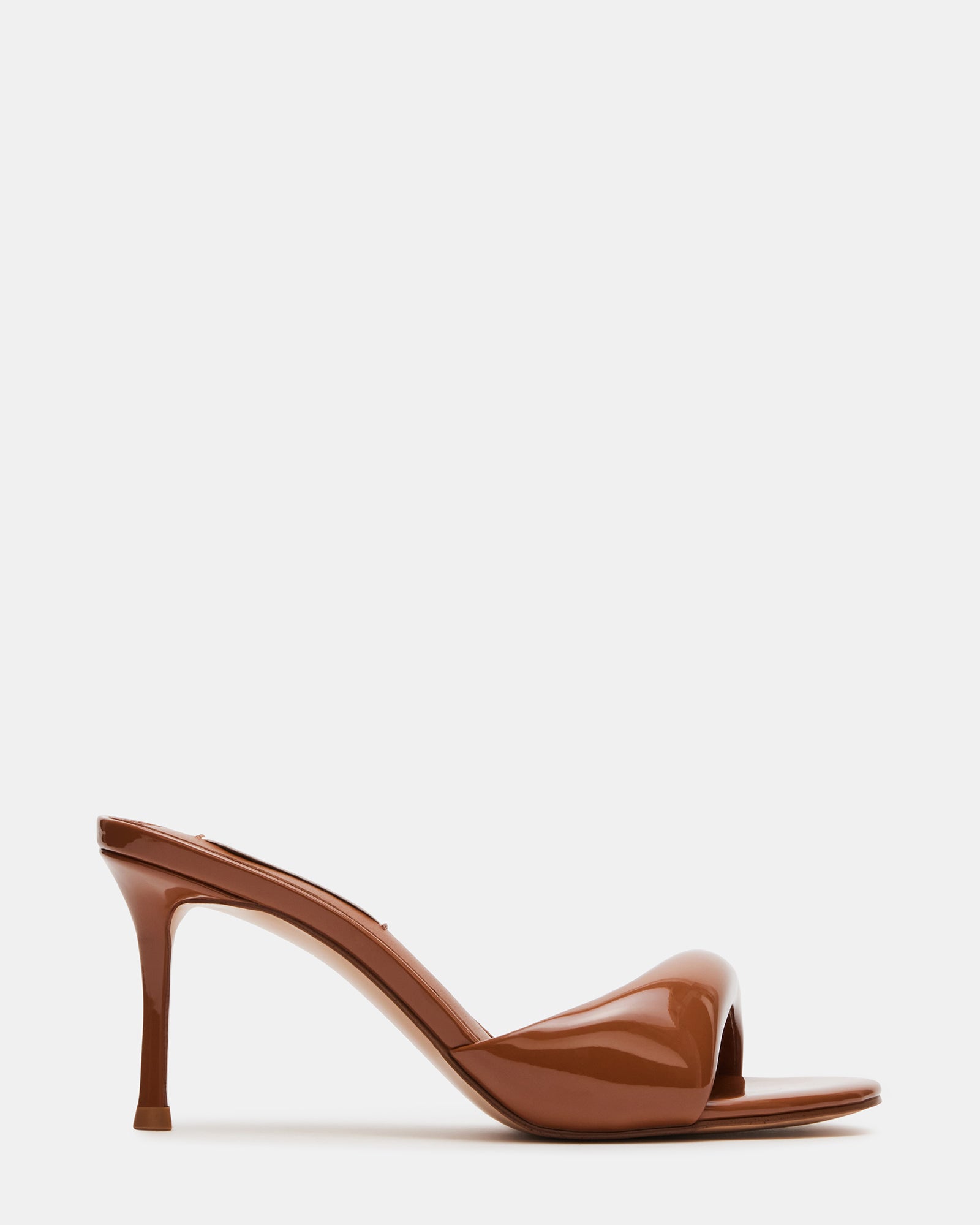 STEVEMADDEN_SHOES_KIERAN_CAMEL-PATENT_01.jpg
