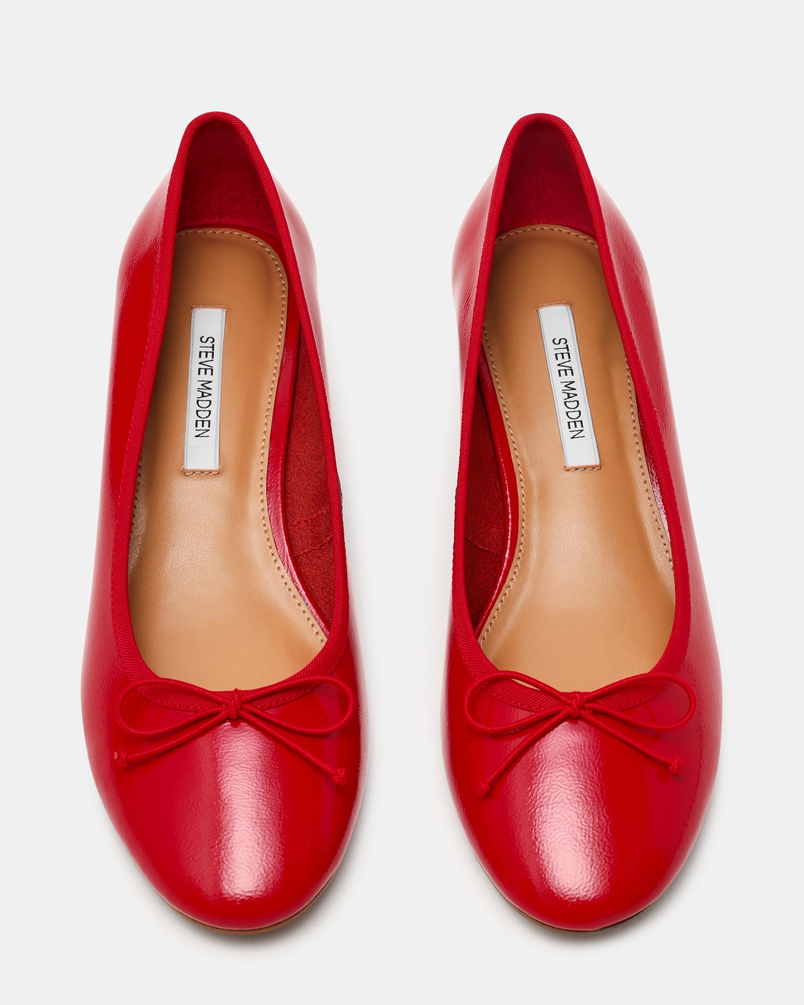 STEVEMADDEN_SHOES_KLUTZY_RED-PATENT-LEATHER04_15c297b2-43c1-4939-a6d4-4520567cc5d5.jpg