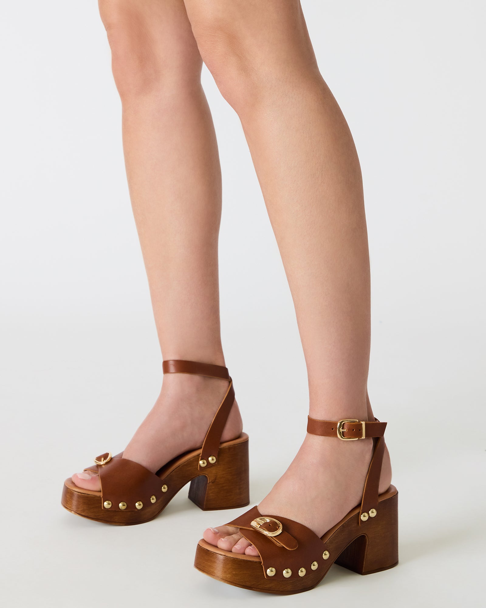 STEVEMADDEN_SHOES_KRUISE_TAN_0041_3a8e2a40-0cee-4518-af6b-2d53c14dd2fa.jpg