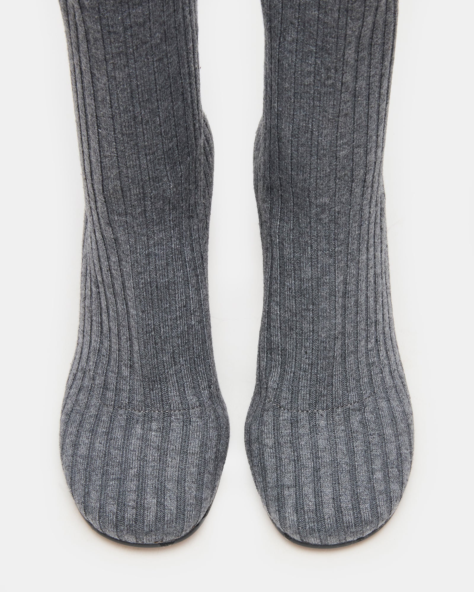 STEVEMADDEN_SHOES_LORENZA-K_GREY_03_fdd9cca8-619f-4cbe-af40-14404126a24c.jpg