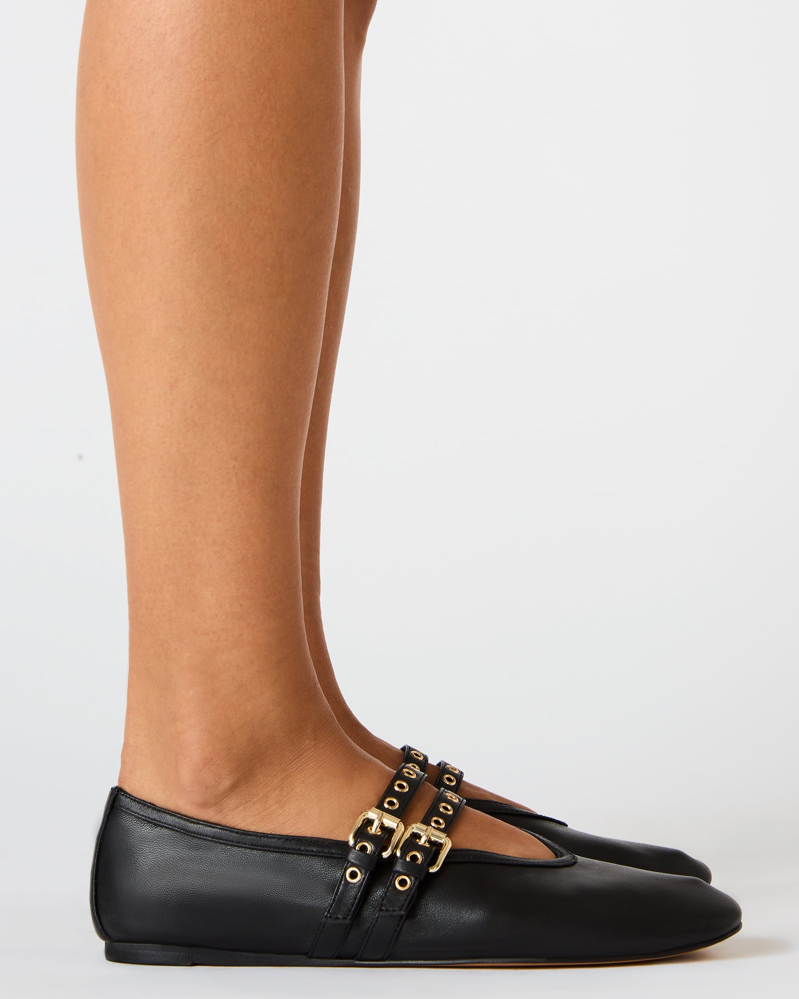 STEVEMADDEN_SHOES_LYDIA_BLACK-LEATHER_0464_e6b23591-36a1-4499-a0e9-76709978a0f7.jpg