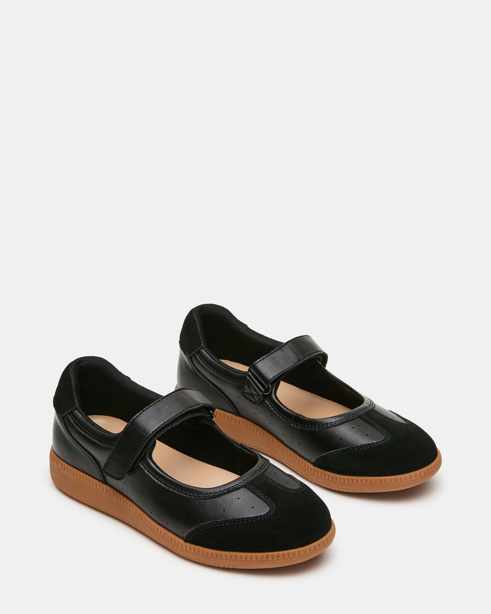 STEVEMADDEN_SHOES_MOVEMENT_BLACK_02.jpg