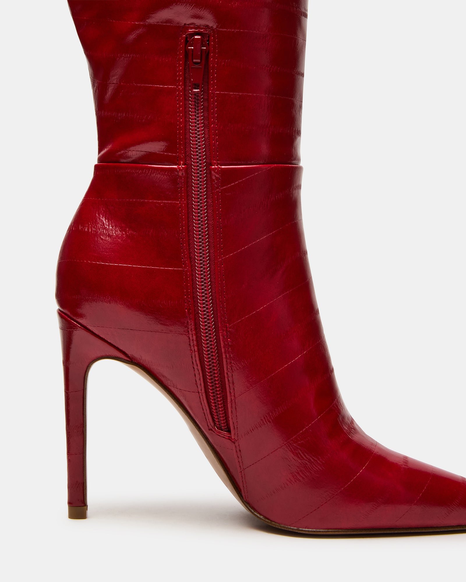 STEVEMADDEN_SHOES_NITRO-W_RED-EEL_04_3f473582-656e-475a-b929-8cf9c5671c46.jpg