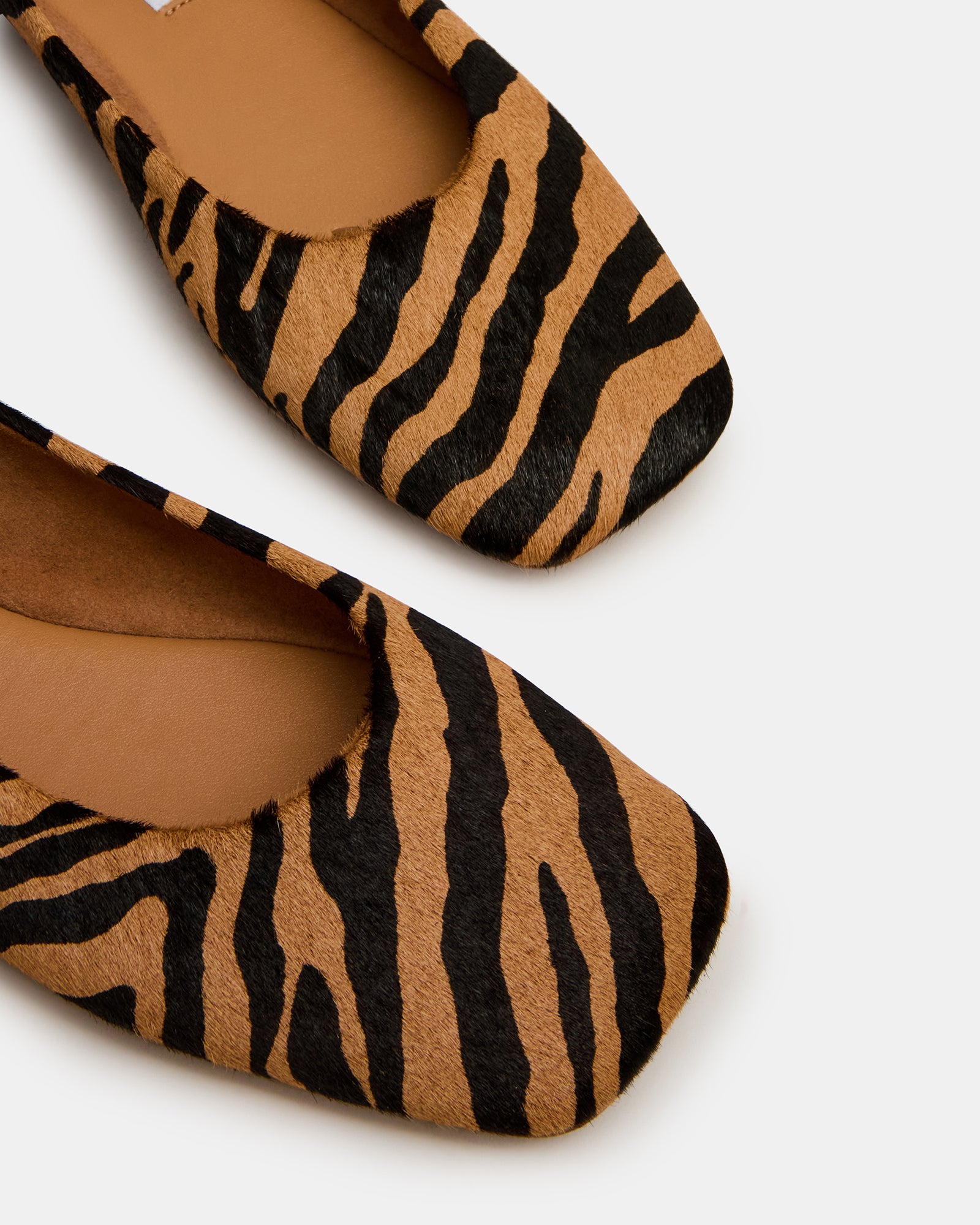 STEVEMADDEN_SHOES_NURTURE-H_ZEBRA_05.jpg