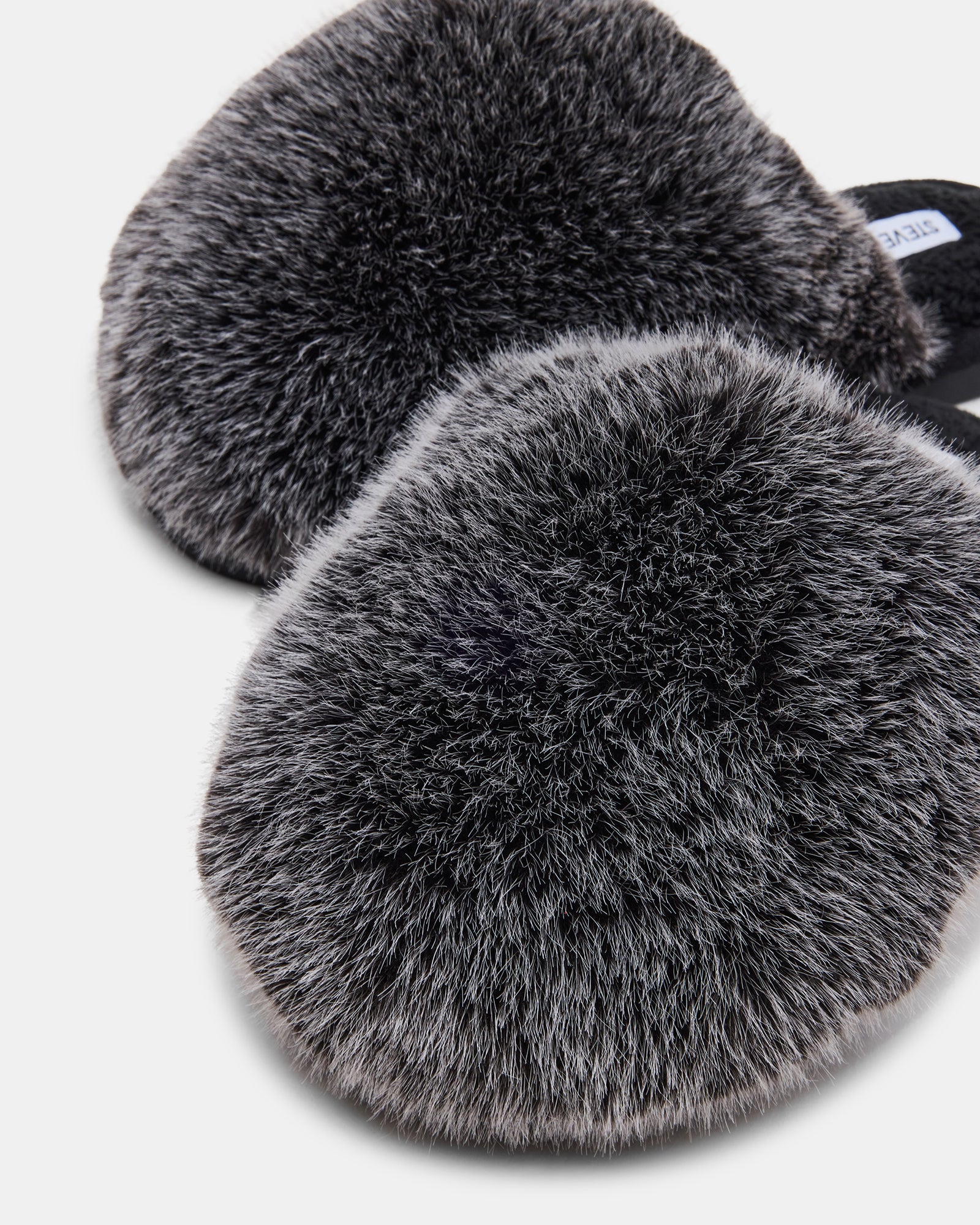 STEVEMADDEN_SHOES_POOF_GREY_05.jpg