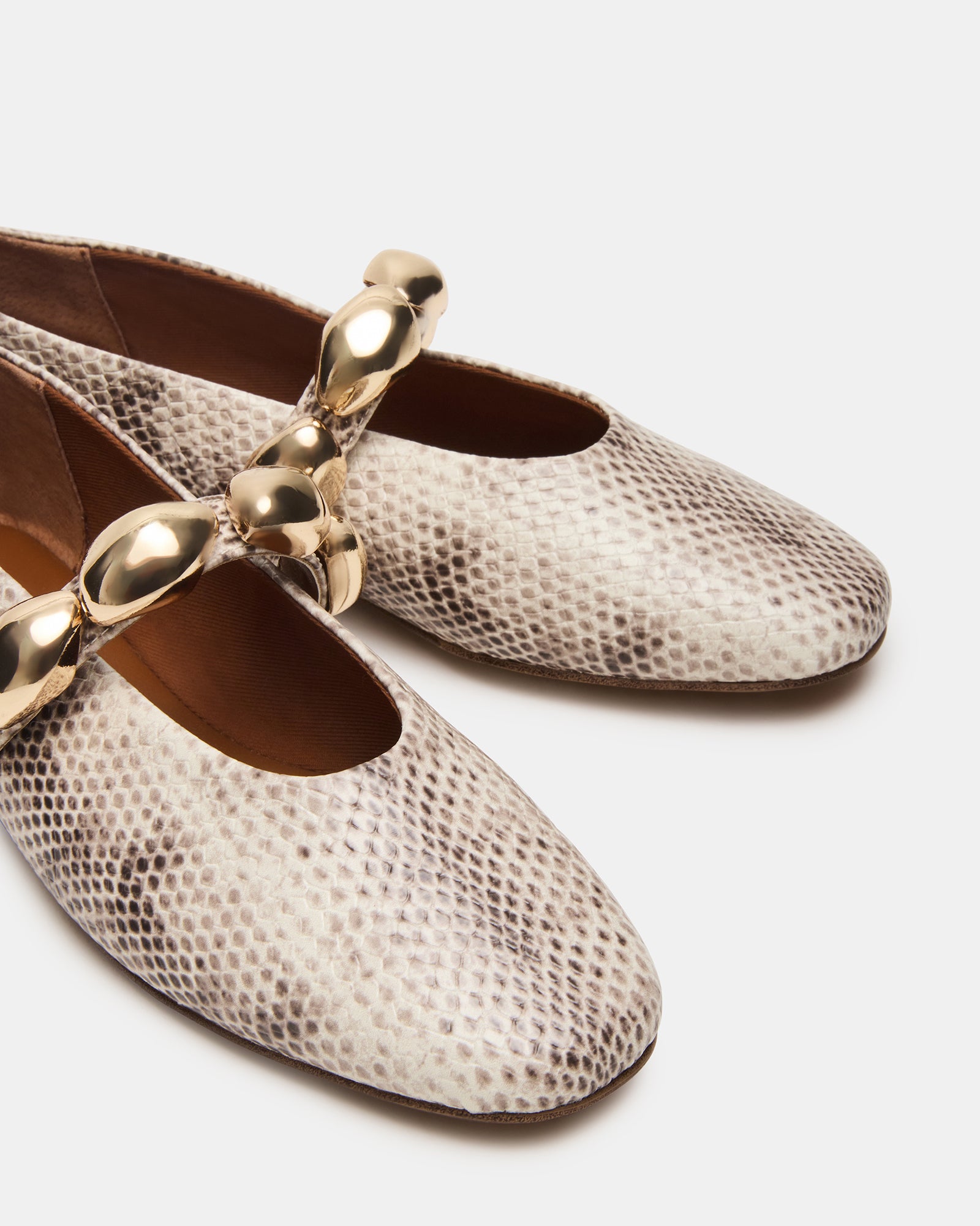 STEVEMADDEN_SHOES_POPPIN_NATURAL-SNAKE_04_47bde481-c302-4f53-a875-d937ba64d5ec.jpg