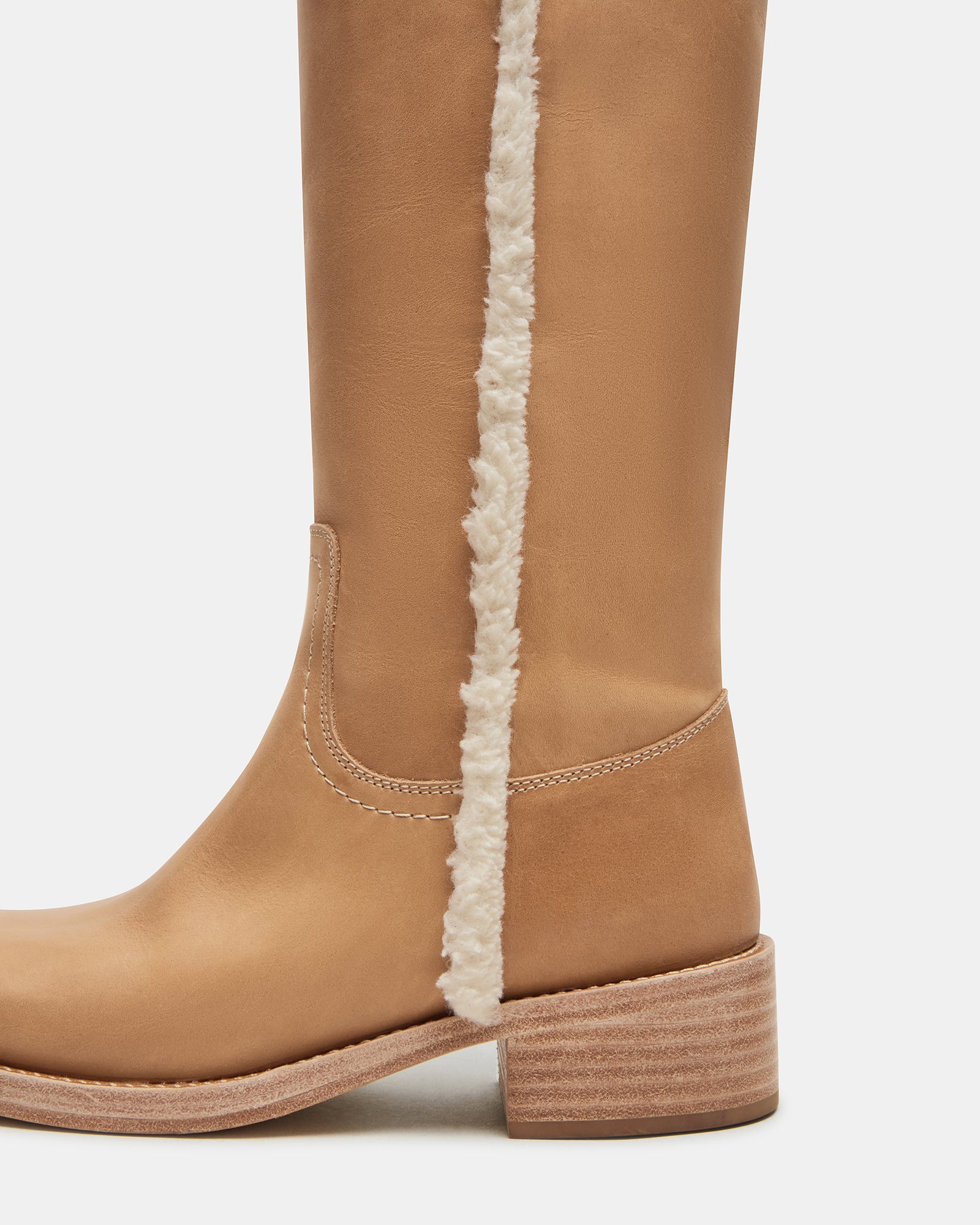 STEVEMADDEN_SHOES_RIGGS-F_BANANA-LEATHER_05_8afb8404-0b63-4b2b-a2bd-49788af7385b.jpg
