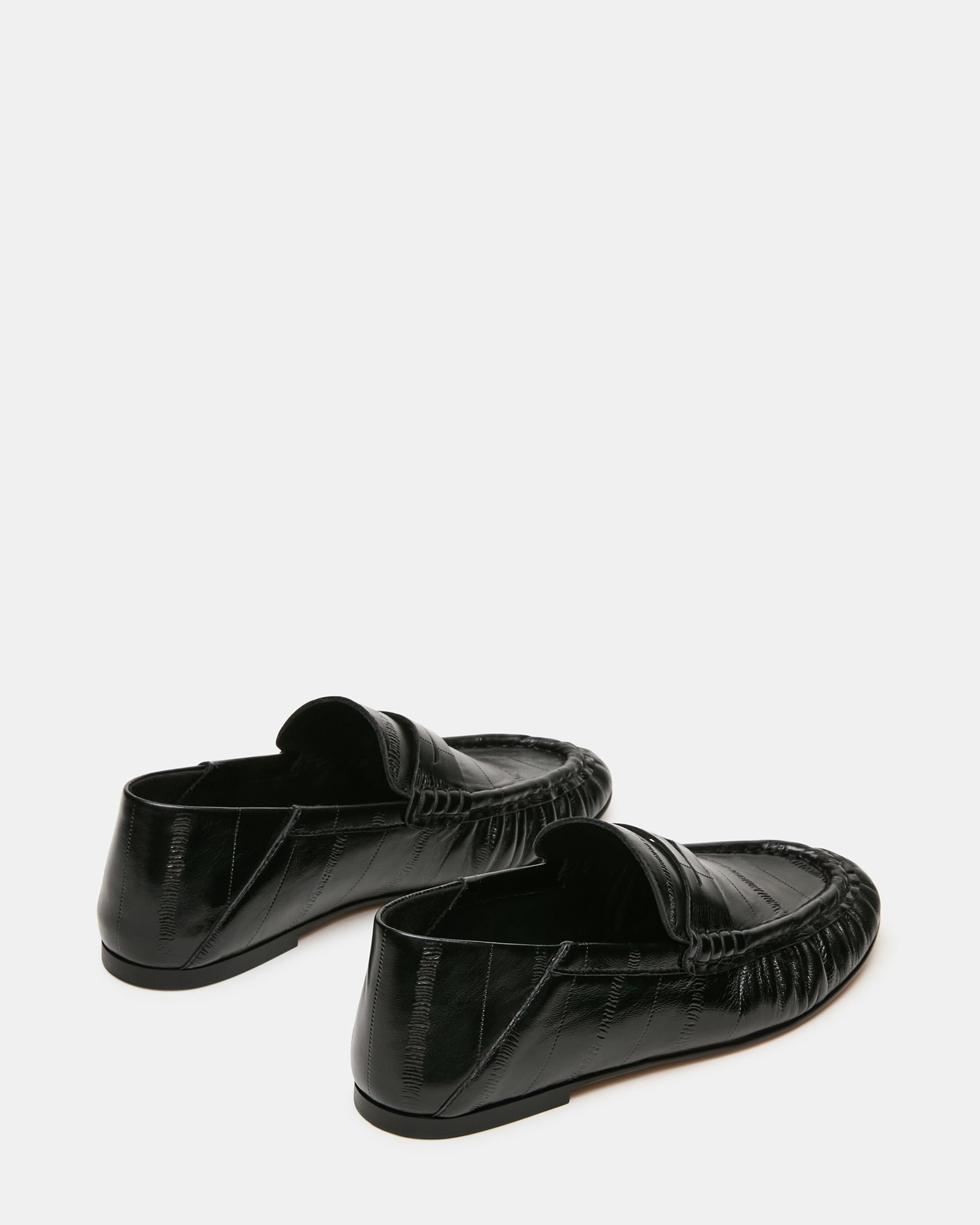 STEVEMADDEN_SHOES_ROGER_BLACK-EEL_03.jpg