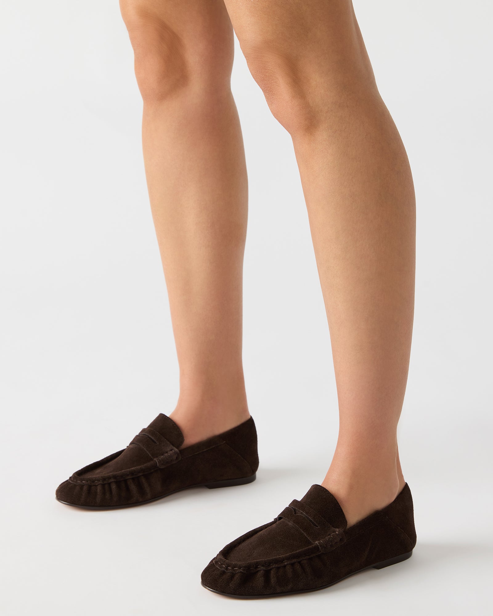 STEVEMADDEN_SHOES_ROGER_CHOCOLATE-BROWN-SUEDE_0289_f88dda70-6c42-4a81-9192-1f7ace48097e.jpg