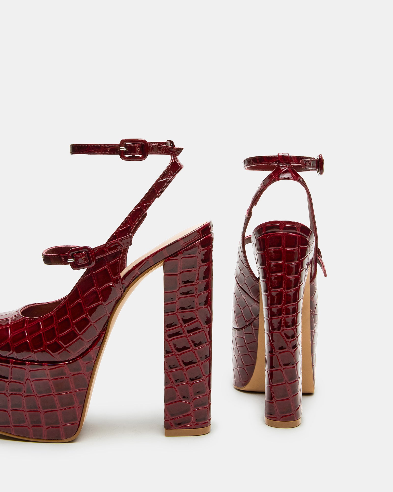 STEVEMADDEN_SHOES_SCOTLYN_RED-CROCODILE_02-1_45c66412-0b1e-4dc4-aa35-11460bbee996.jpg