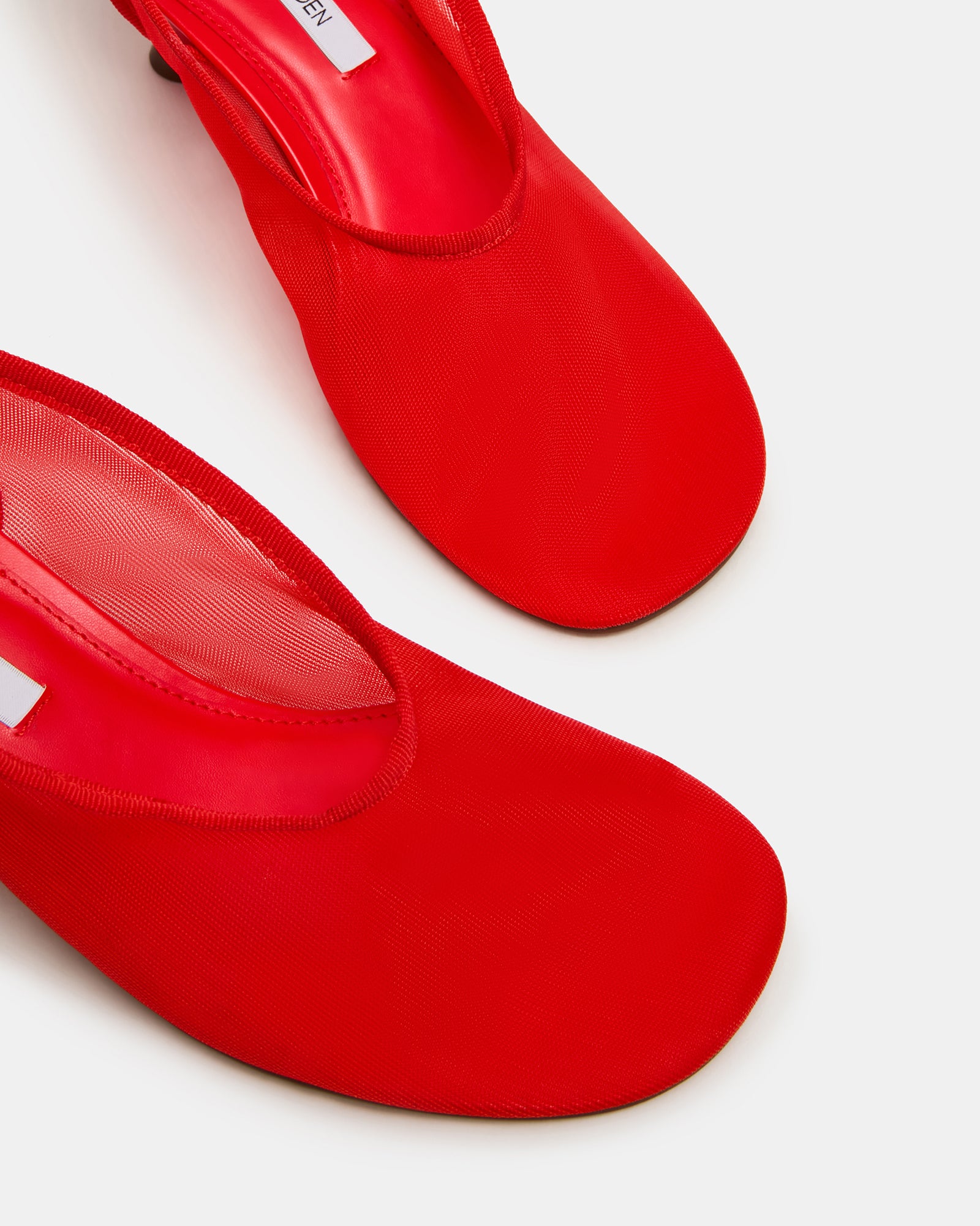 STEVEMADDEN_SHOES_XTRA_RED_05.jpg